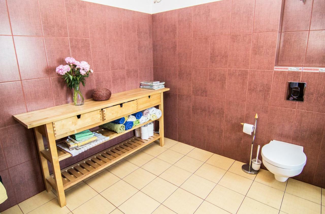 Szymbark - Basen, Sauna, Balia, Jacuzzi, Dom Caloroczny W Szymbarku Villa